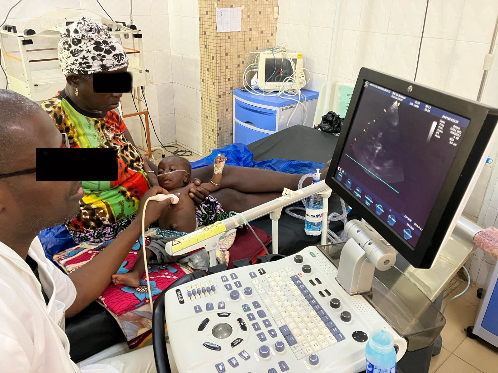 Echographie pediatrie masquee